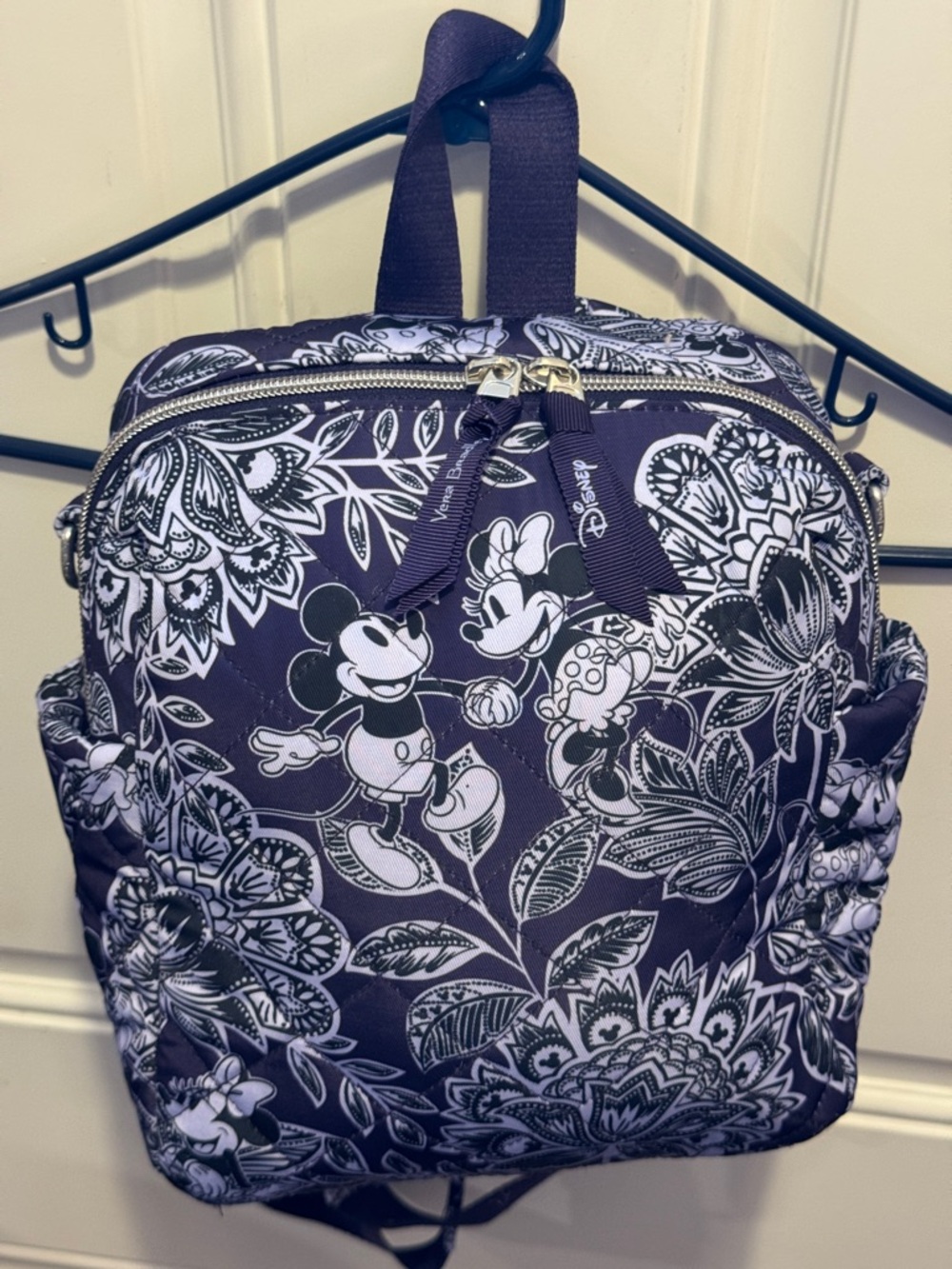 Vera Bradley x Disney Convertible Small Backpack Mickey & Minnie's Flirty Floral - Picture 4 of 8